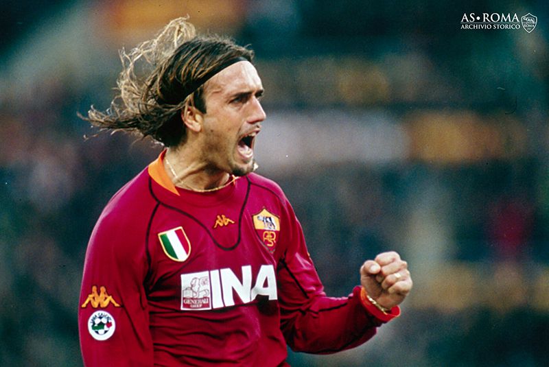 Gabriel Batistuta trong màu áo AS Roma