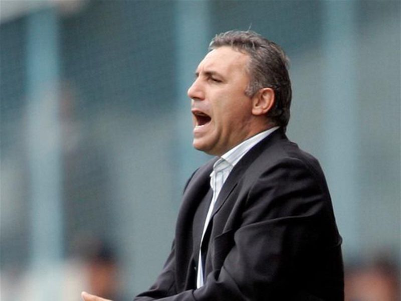 Hristo Stoichkov trong vai trò huấn luyện viên